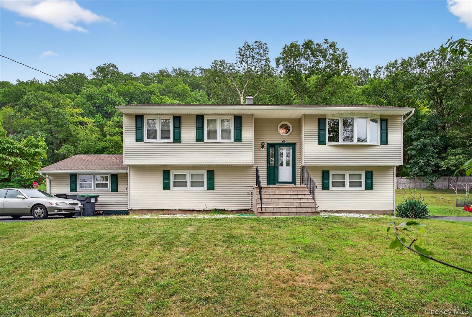 Property Photo:  100 Birchwood Drive  NY 10930 