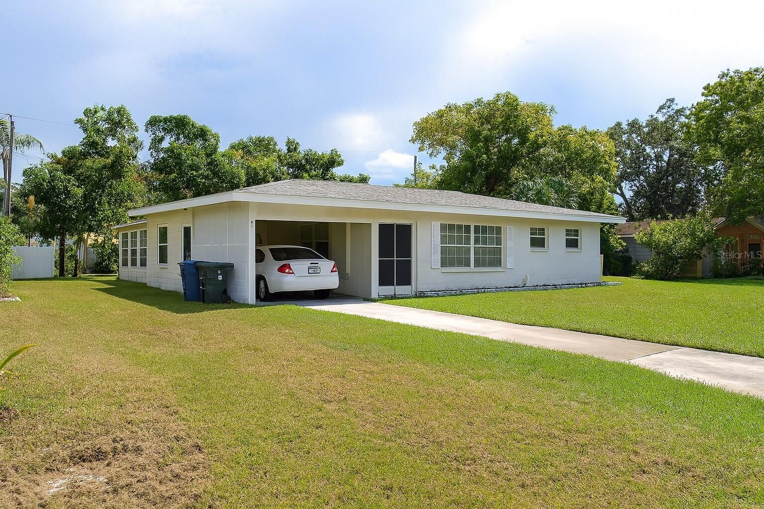 Property Photo:  1920 Barstow Place  FL 34235 