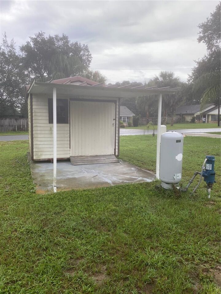 Property Photo:  10834 Moore Street  FL 34788 