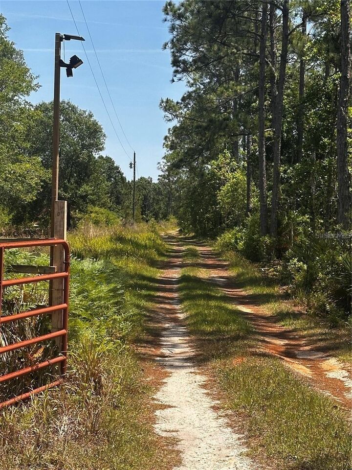 Property Photo:  730 McClellan Road  FL 33843 