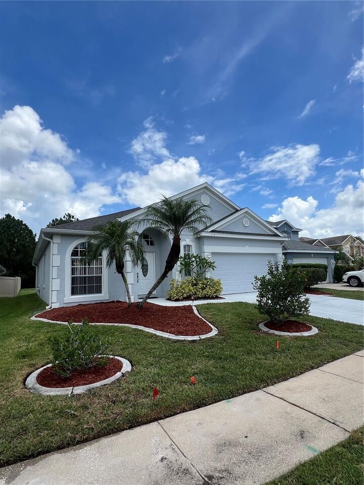 Property Photo:  4701 Chalfont Drive  FL 32837 