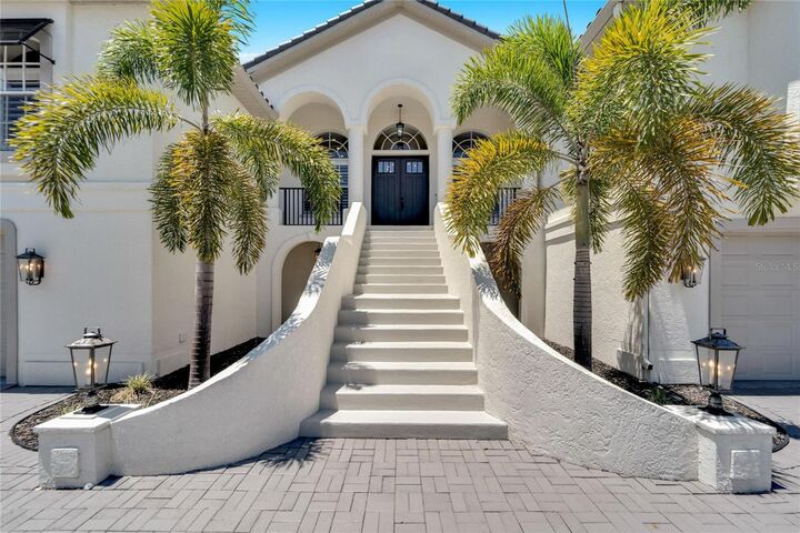 Property Photo: 1024 Sonata Lane FL 33572