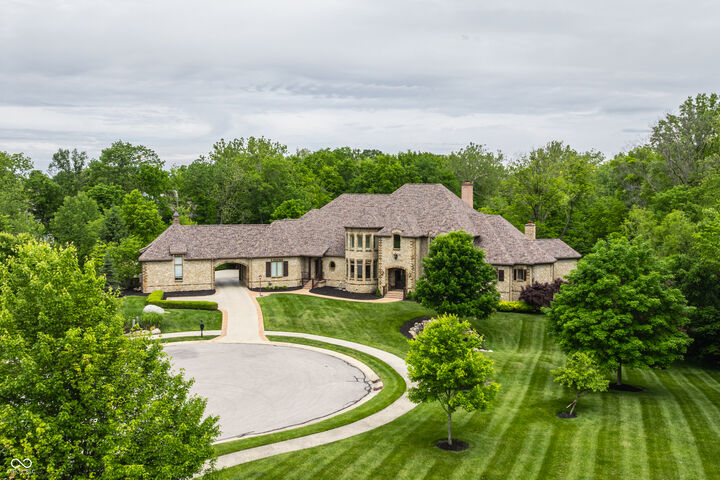 Property Photo:  15612 Count Viking Court  IN 46074 