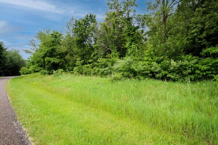 61570 Raintree Boulevard  Sturgis MI 49091 photo