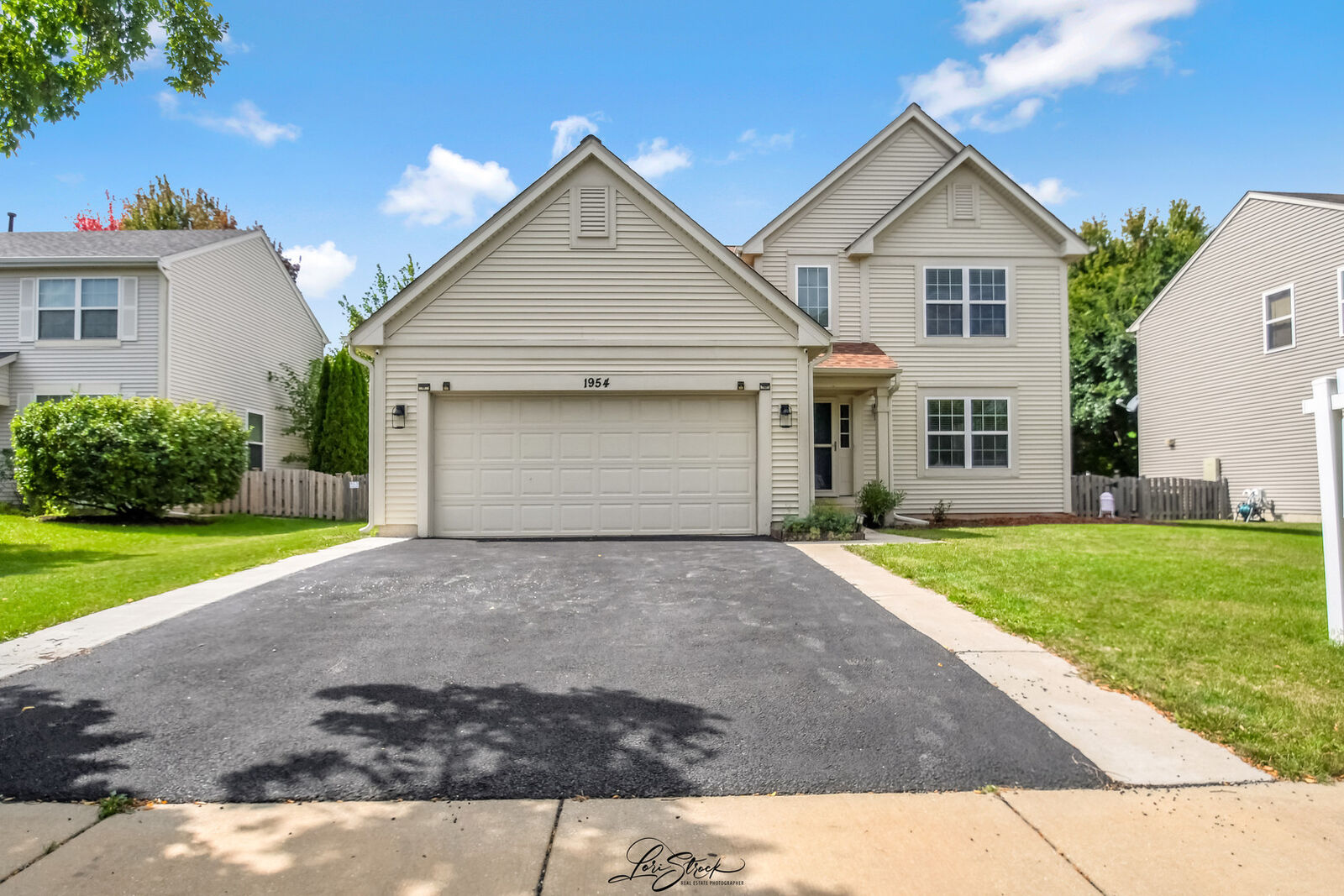 Property Photo: 1954 Cambridge Lane IL 60538