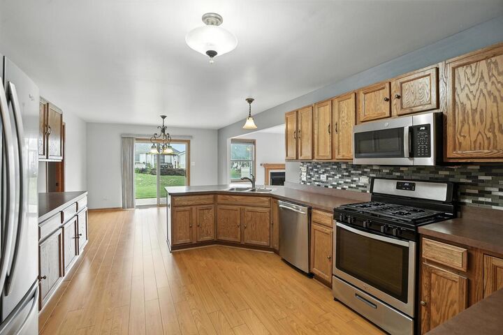 Property Photo: 1665 Fox Hound Trail IL 60401