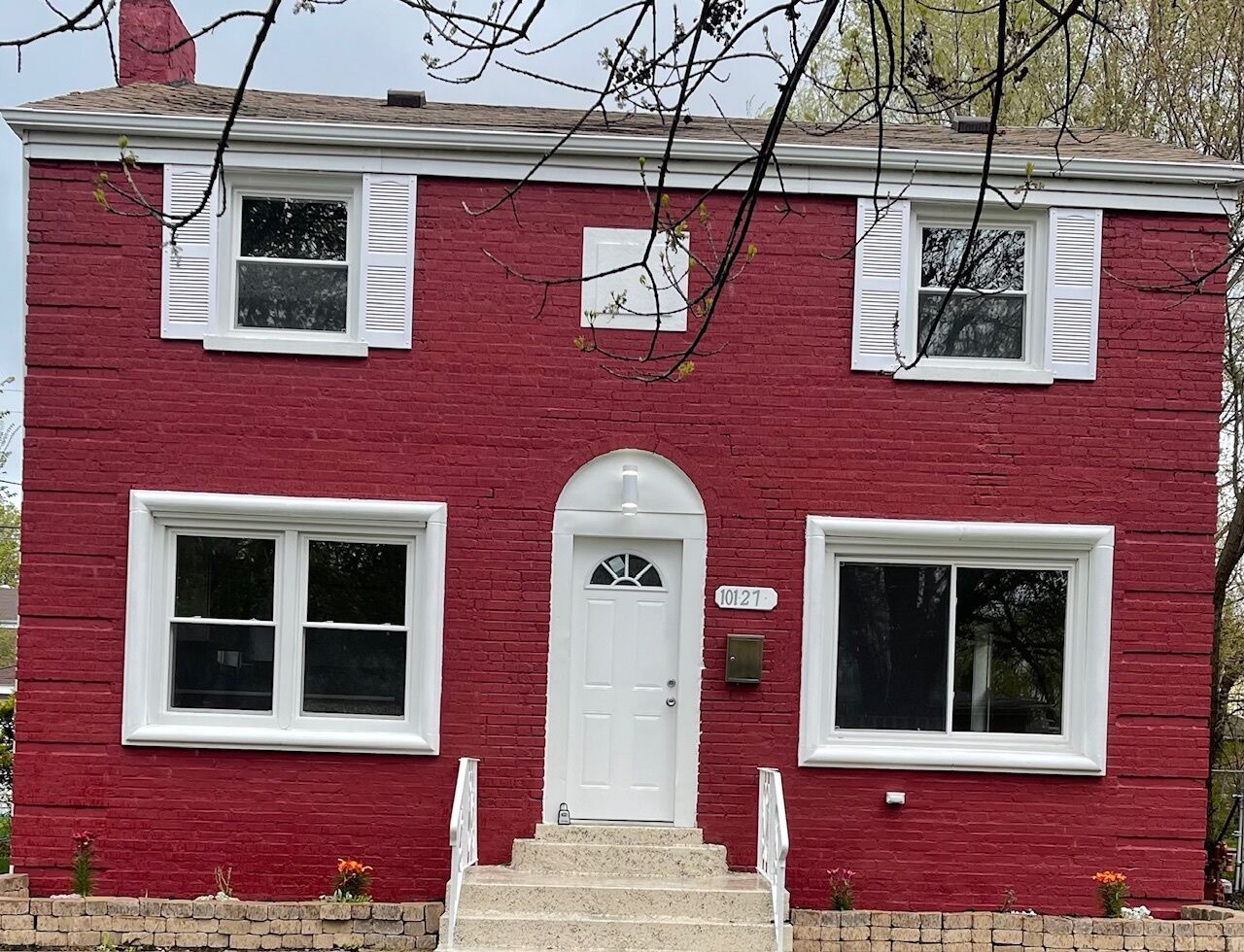 Property Photo: 10127 S Paxton Avenue IL 60617