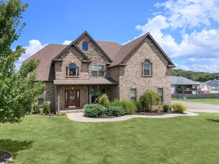 Property Photo:  2596 Remington Trce  TN 37043 