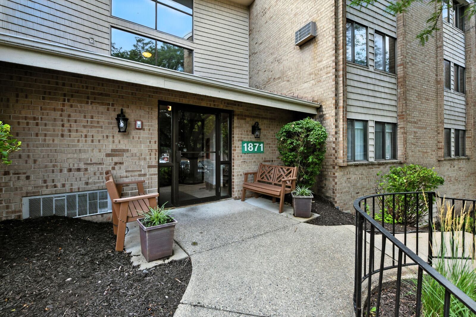 Property Photo: 1871 Silver Bell Road 317 MN 55122