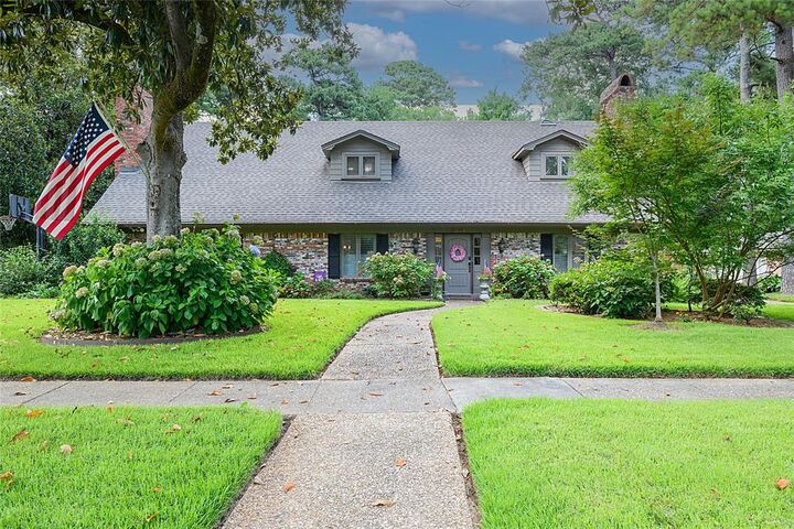 Property Photo: 8347 E Wilderness Way LA 71106