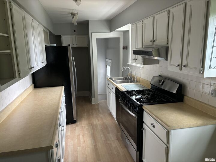 Property Photo:  3916 N Prospect Road  IL 61614 