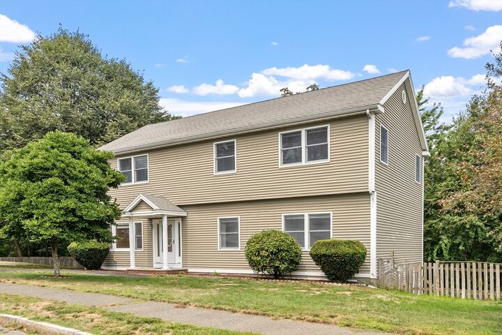 5 Christopher Terrace  Peabody MA 01960 photo