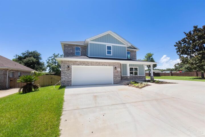Property Photo:  2041 Grayson Dr  FL 32566 