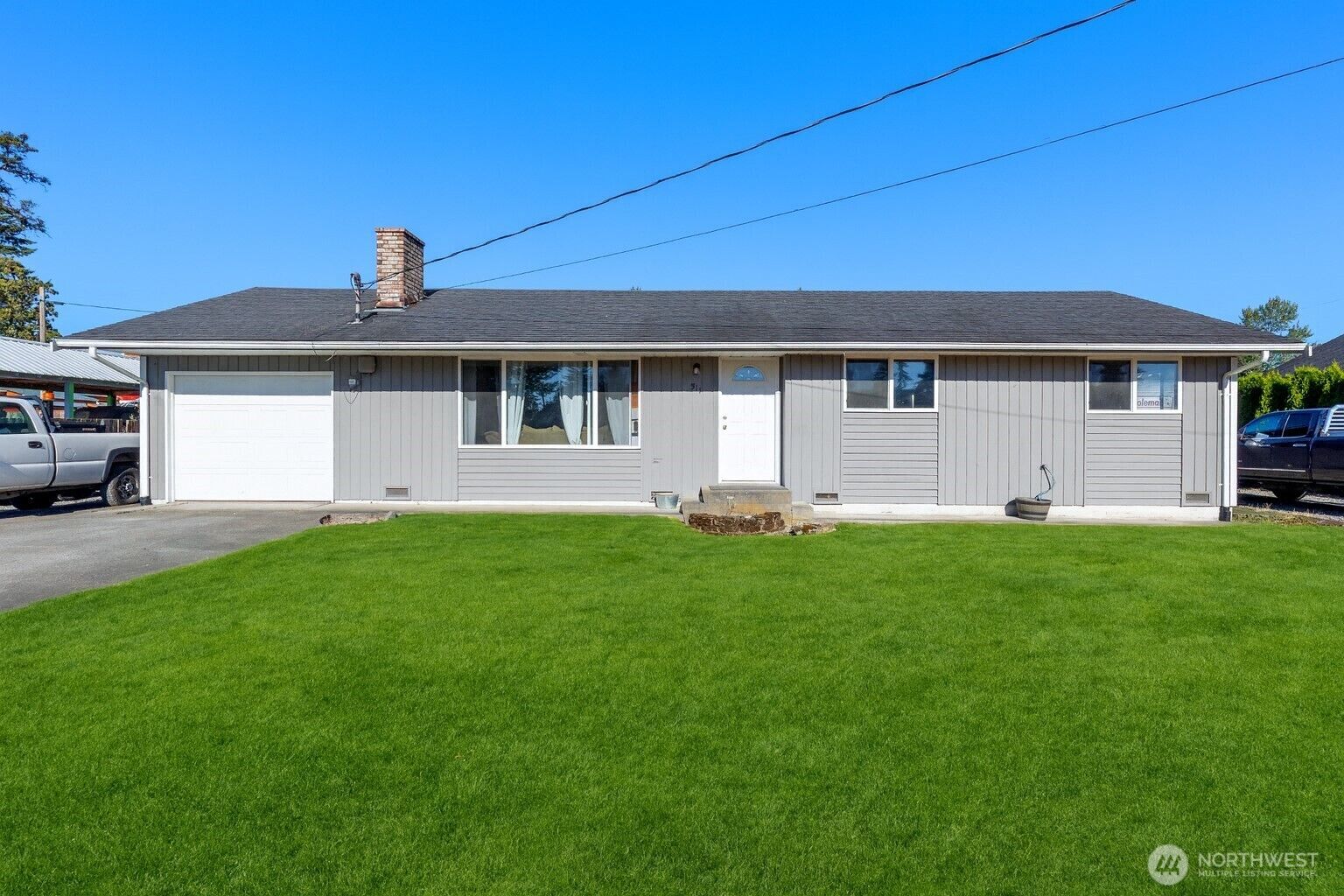 Property Photo: 311 Wabash Place WA 98252