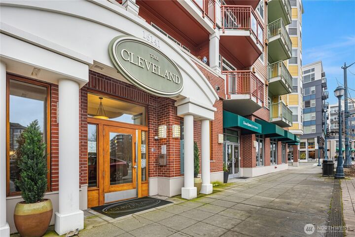 Property Photo: 16141 Cleveland Street 401 WA 98052
