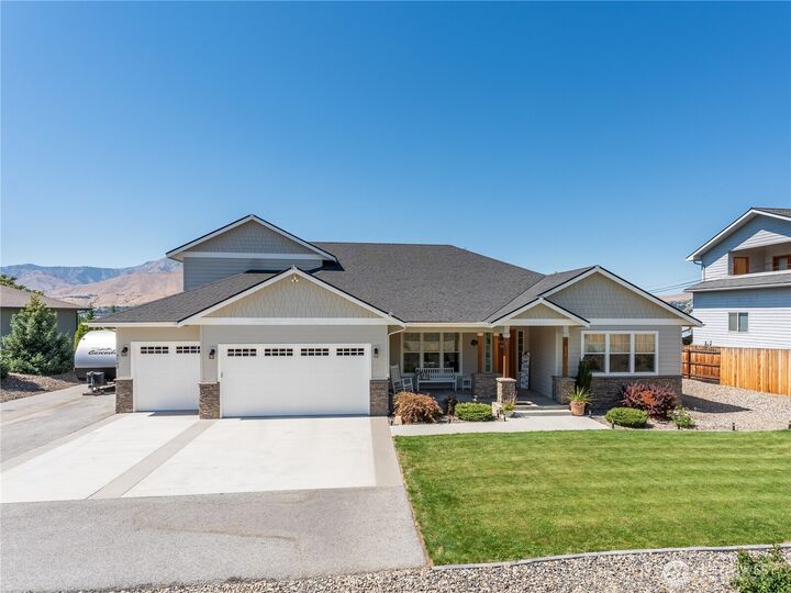 3142 NW Delcon Court  East Wenatchee WA 98802 photo