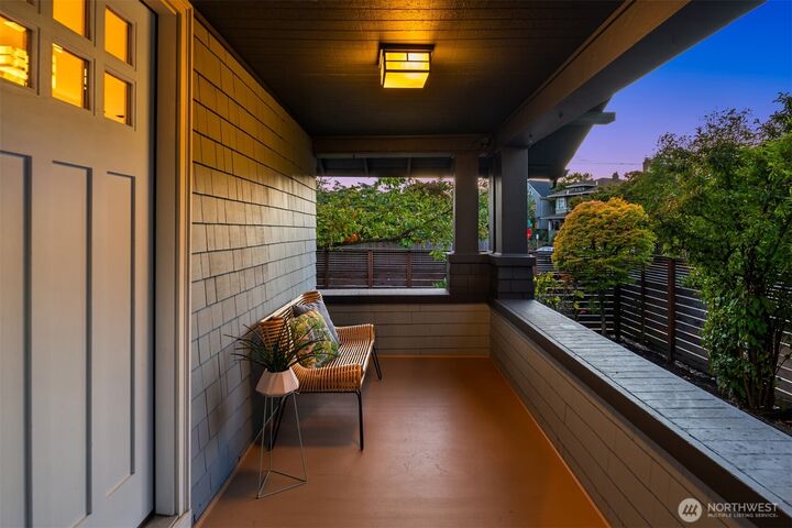 Property Photo: 1503 NE 63rd Street WA 98115