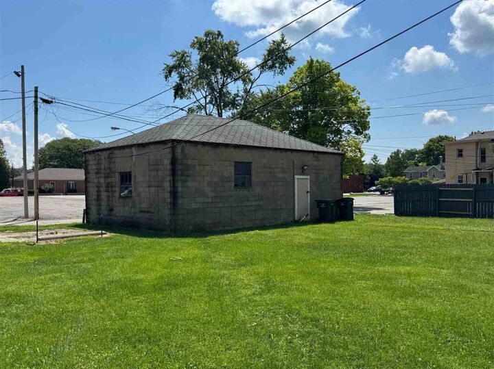 Property Photo: 29 S 10th Street IN 47374
