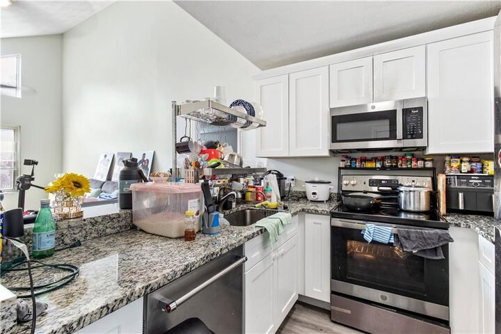 Property Photo:  200 Woodlawn Avenue 317  RI 02904 