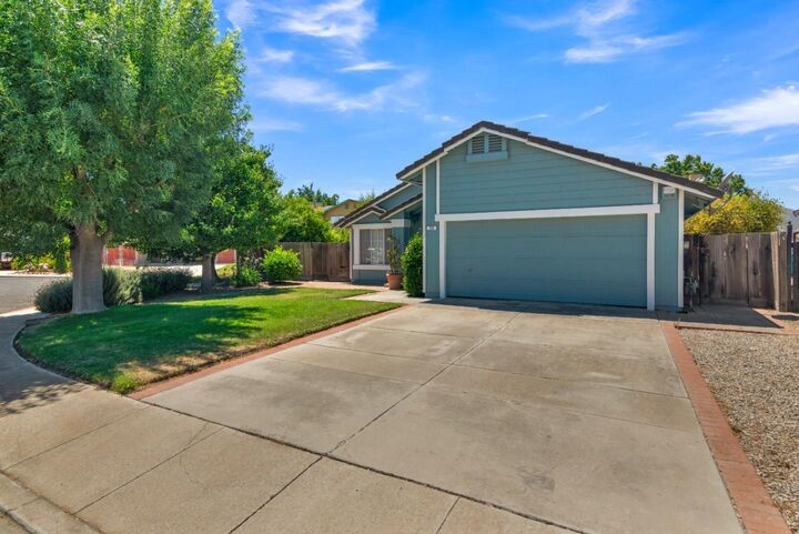 Property Photo:  309 Windsor Court  CA 93930 