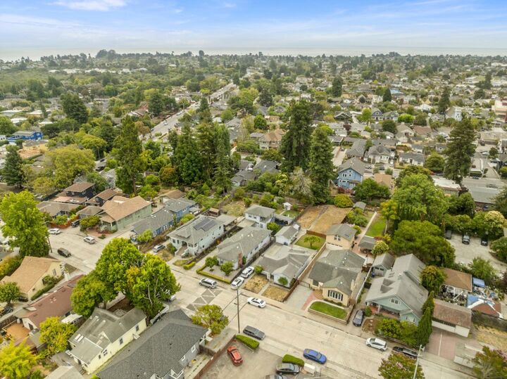 Property Photo:  233 Rigg Street  CA 95060