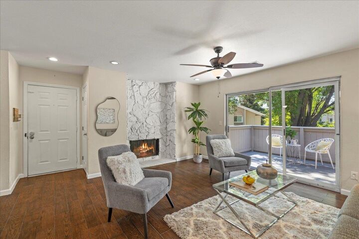 Property Photo: 5476 Sean Circle 7 CA 95123