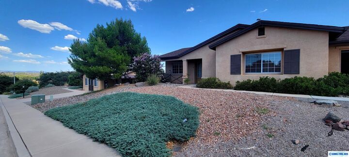 Property Photo:  523 Copper Dr  NM 88065 