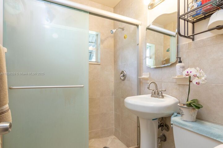 Property Photo:  846 NW 3rd Ave  FL 33030 