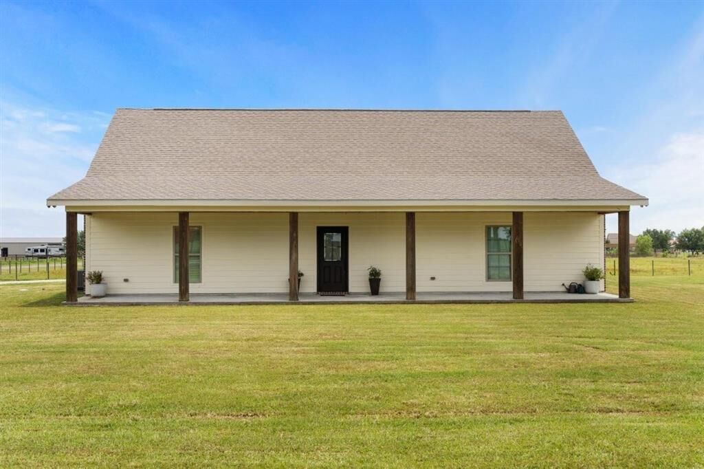Property Photo: 9993 Robinson Road LA 70630