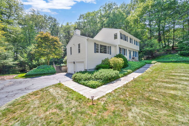 Property Photo: 49 Pheasant Run CT 06060