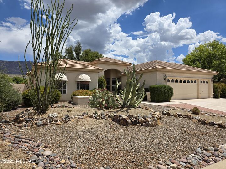 38445 S Golf Course Drive  Tucson AZ 85739 photo