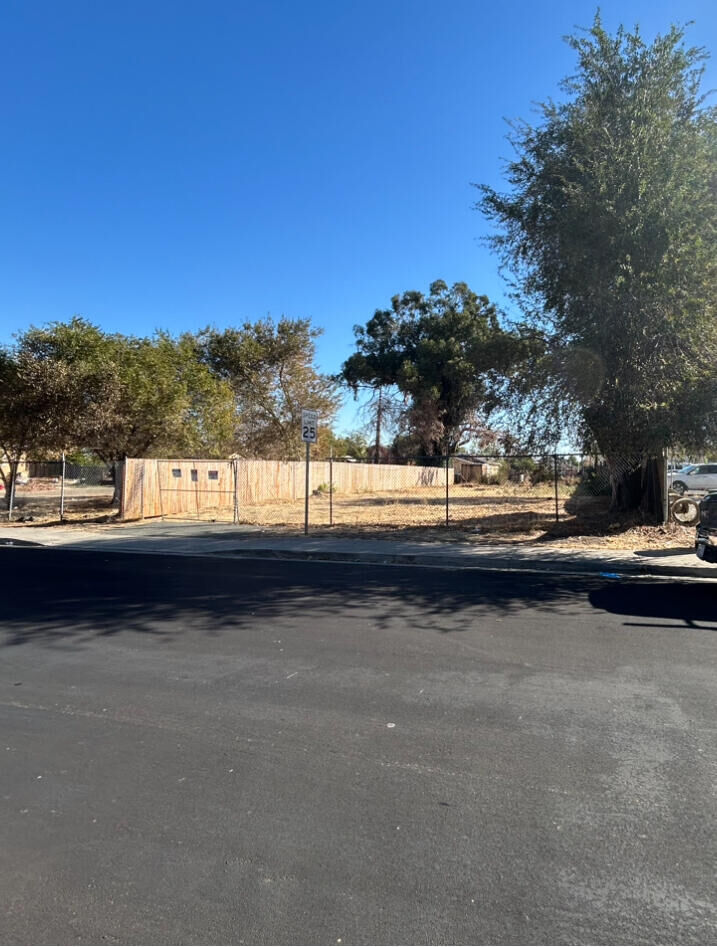 Property Photo:  64 N Bella Monte Avenue 8  CA 94565 