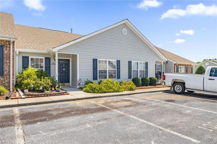 Property Photo: 1003 Glen Gate Circle NC 27284