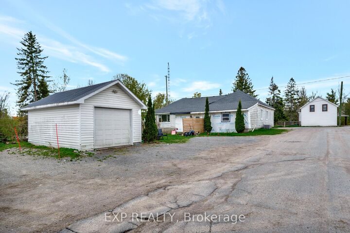 Property Photo:  50 Queen Street  ON K0K 2L0 