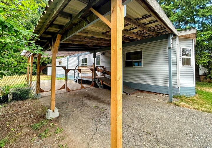 Property Photo: 1120 Shawnigan-Mill Bay Rd 10B BC V0R 2P2