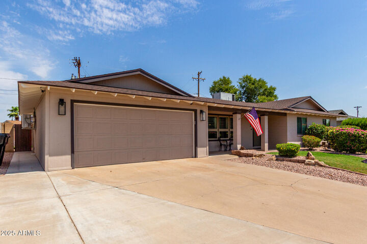 Property Photo: 6906 E Hubbell Street AZ 85257