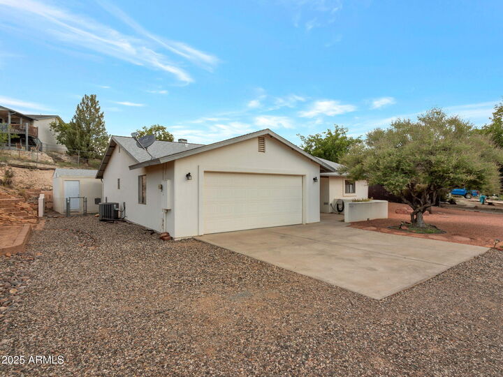 Property Photo: 4484 E Western Drive AZ 86326