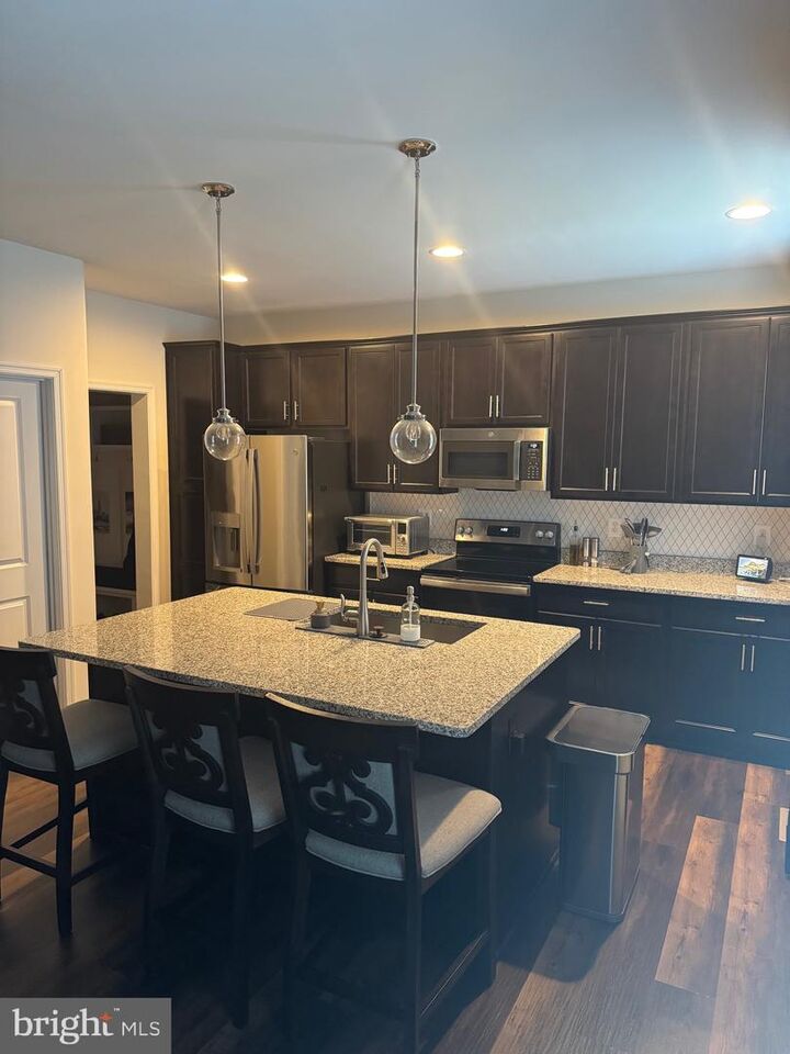 Property Photo: 9510 Hillcrest Drive VA 22407