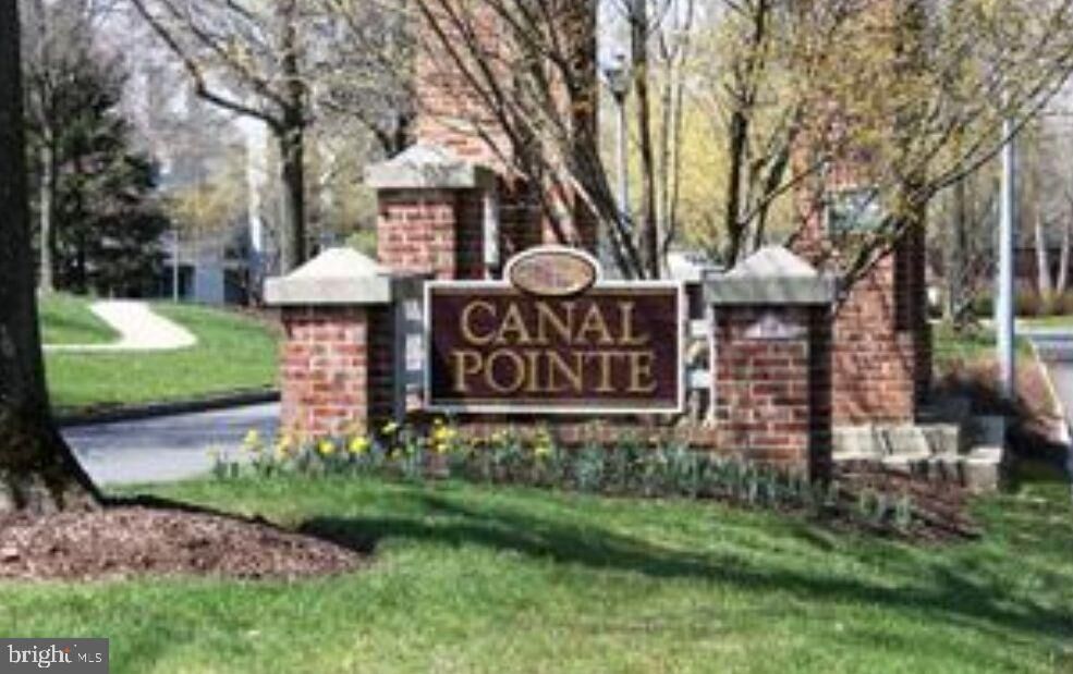 Property Photo:  103 Claridge Court 1  NJ 08540 