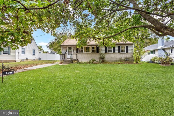 120 Webster Avenue  Stratford NJ 08084 photo