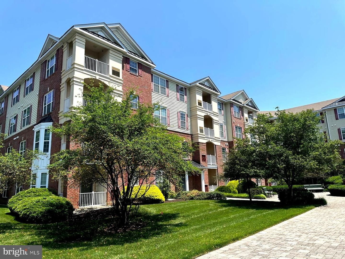 Property Photo:  1424 Colts Circle  NJ 08648 