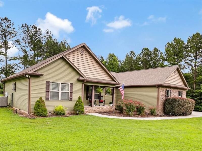 Property Photo: 39 Pole Road GA 30705