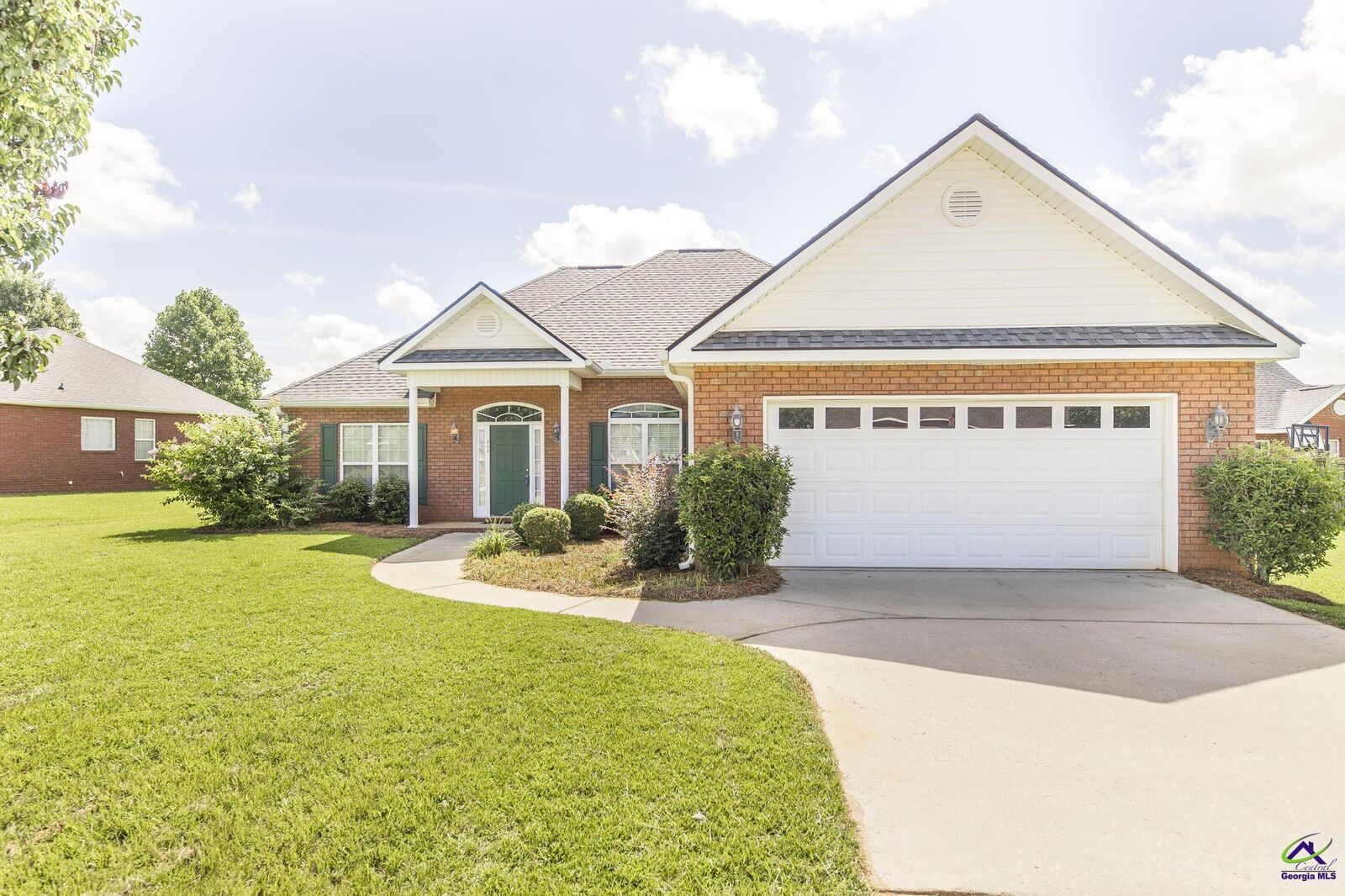 Property Photo: 202 Huntwood Lane GA 31047