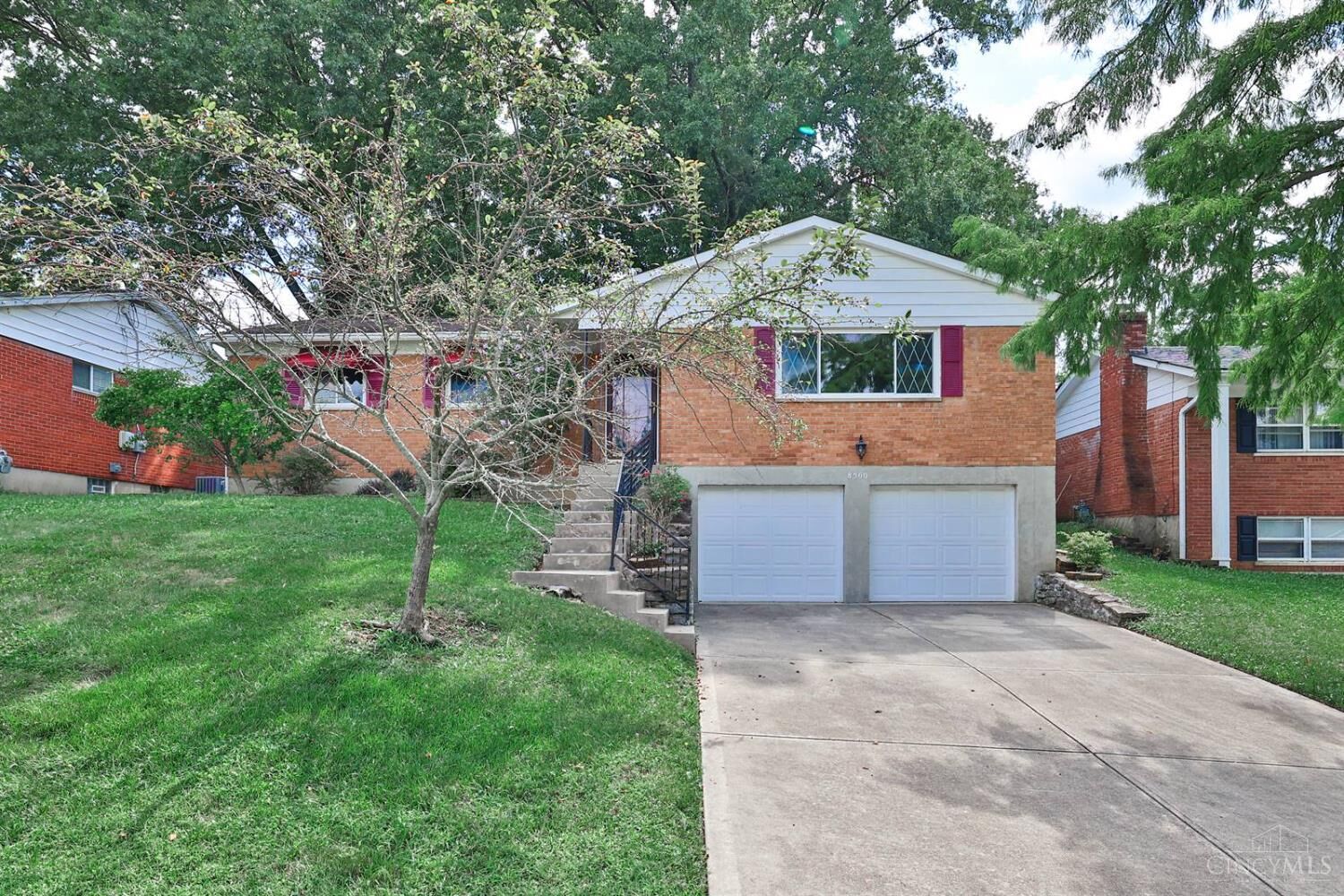 Property Photo: 8560 Hallridge Court OH 45231