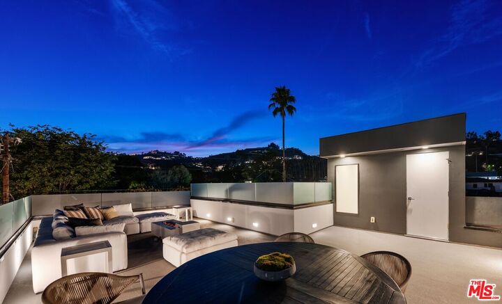 Property Photo: 1609 N Stanley Ave CA 90046