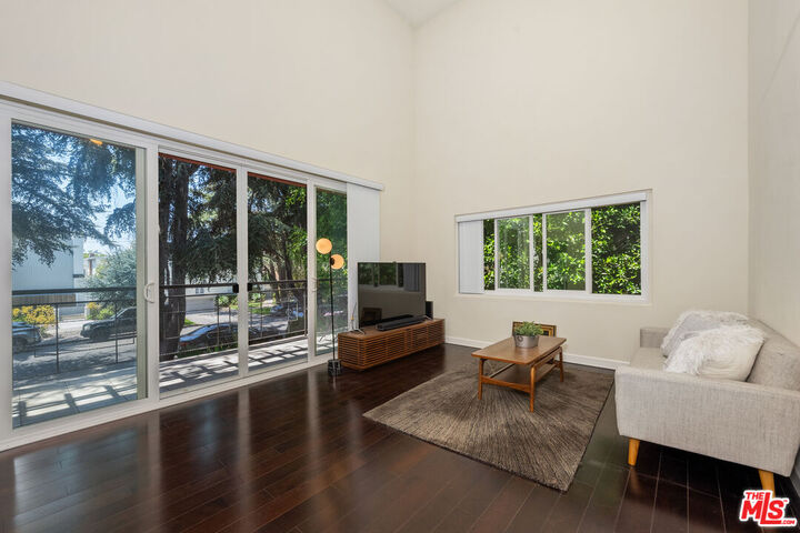 Property Photo: 1127 15th St CA 90403