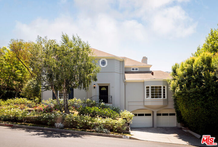 Property Photo:  5700 Spring Oak Dr  CA 90068 