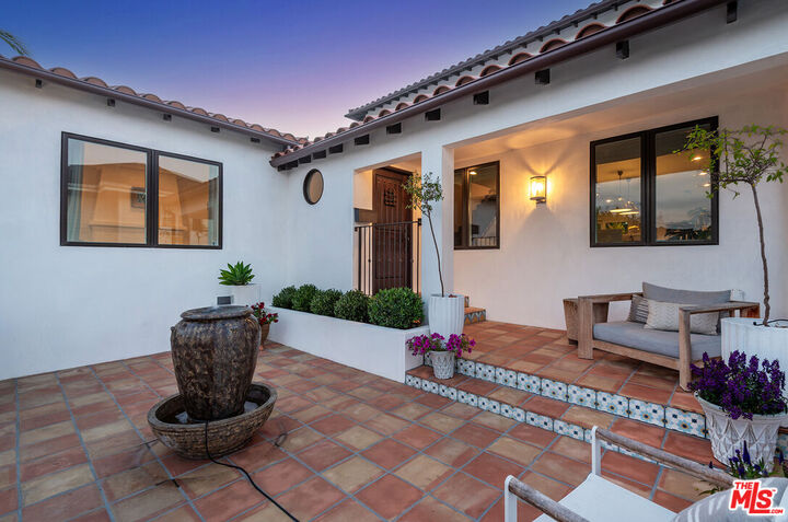 Property Photo:  6017 W 75th St  CA 90045 