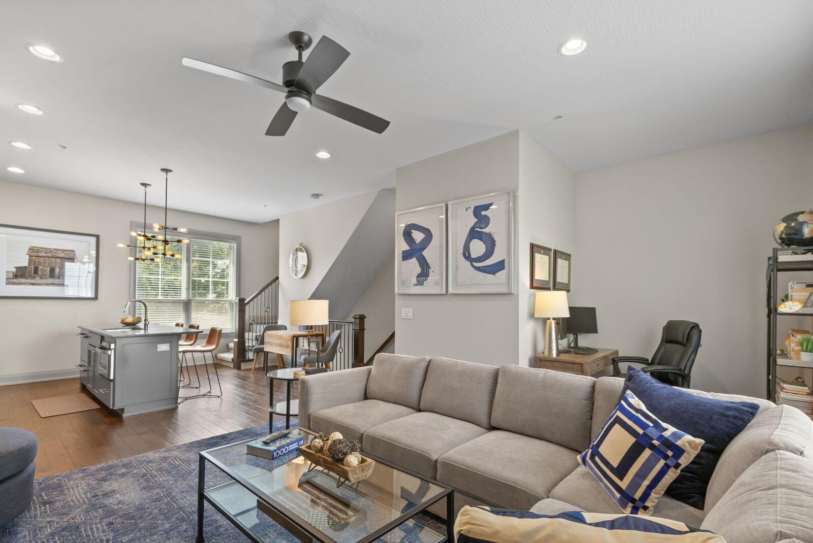 Property Photo: 998 Ewing Alley OH 43201