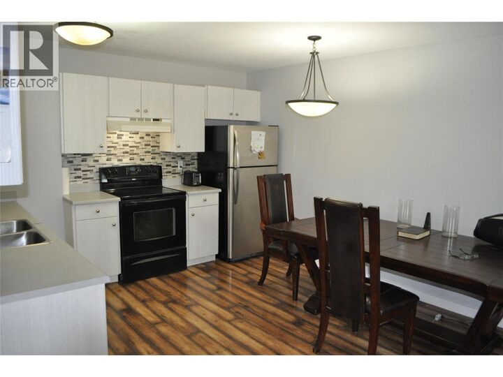 Photo de la propriété: 1047 Middleton Way 109 BC V1B 2N3